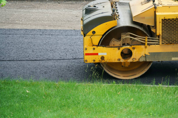 Best Driveway Paving Contractor  in Sparta, MO